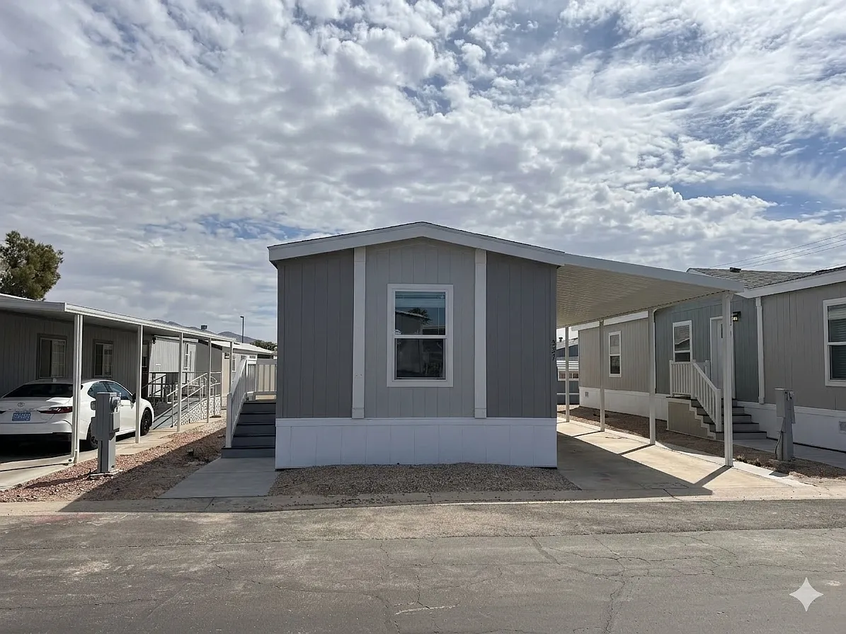 Building Photo - 3601 E Wyoming Ave #527