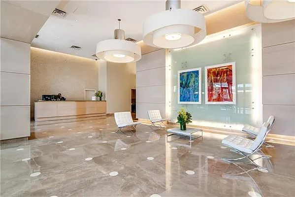 Sold by A & I Broadway | media 17