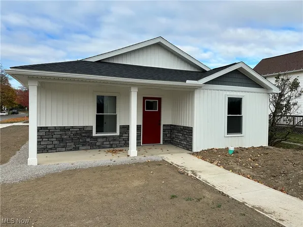 1 N Main St, Willard, OH 44890