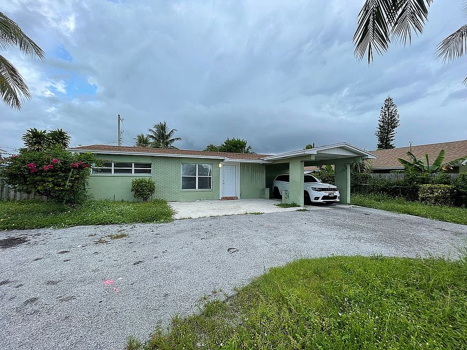 1st image of 2771 N Seacrest Blvd