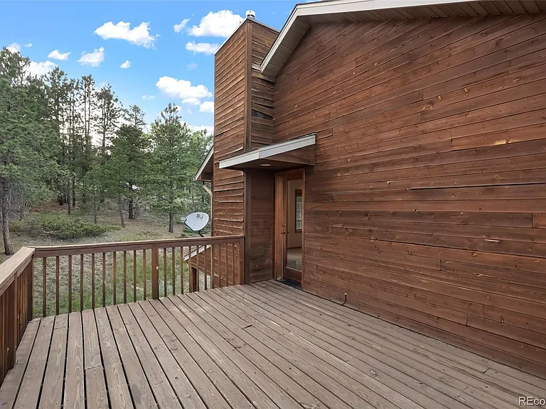 687 Crescent Lake Rd — Photo 36