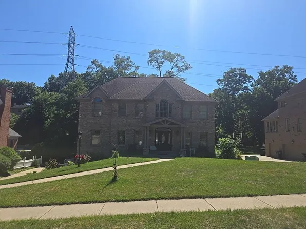 2313 Southampton Dr, Pittsburgh, PA 15241