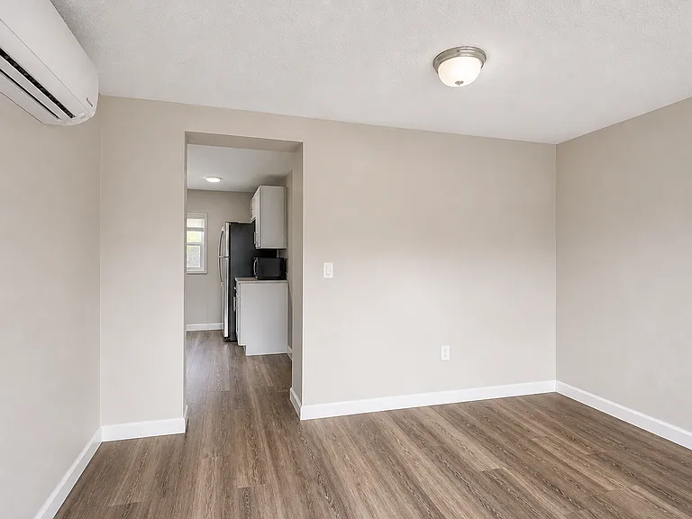 1110 Bates Ave #202 — Photo 4