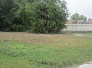 902 SE 1st Pl, Cape Coral, FL 33990