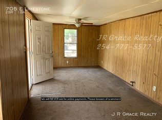 705 E Limestone Ave, Mart, TX 76664