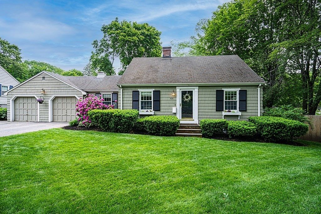 431 West St, Reading, MA 01867 Zillow