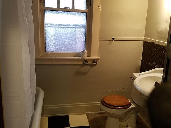 5th image of 1623 Knowlton St