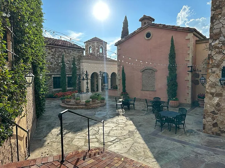 16029 Volterra Point — Photo 45