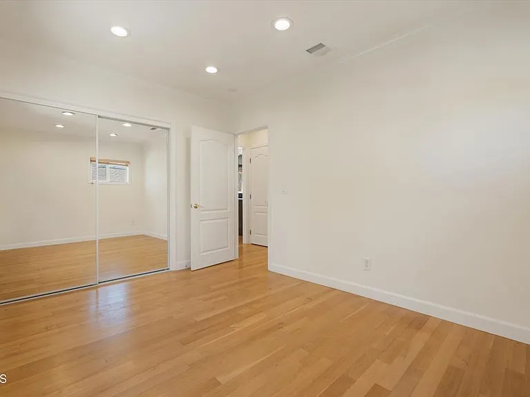 6224 Springvale Dr — Photo 7