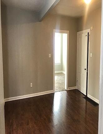 5th image of 106 Pleasant St