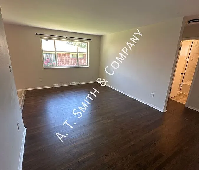 16924 W 8th Pl — Photo 5