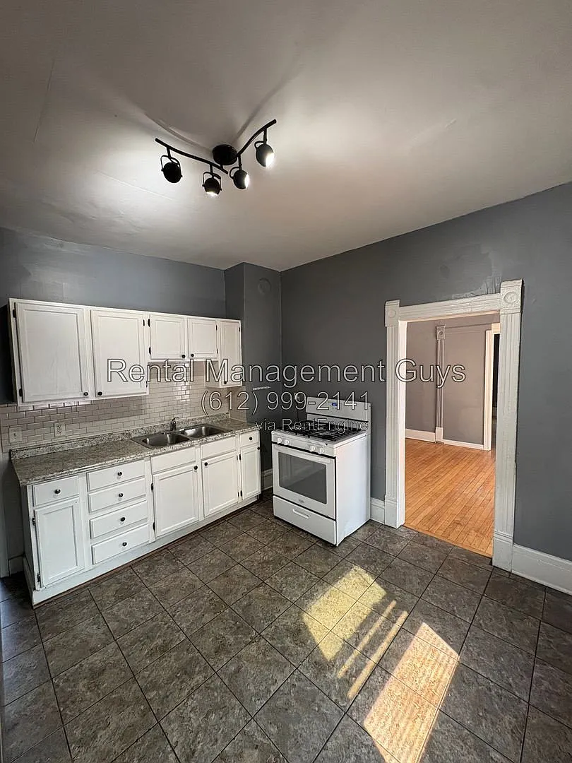 5 bed, 2.0 bath, $2,295 — Photo 1