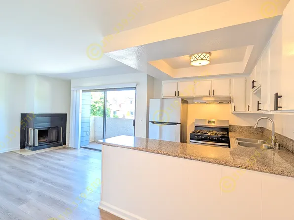 10758 Lawler St #2, Los Angeles, CA 90034