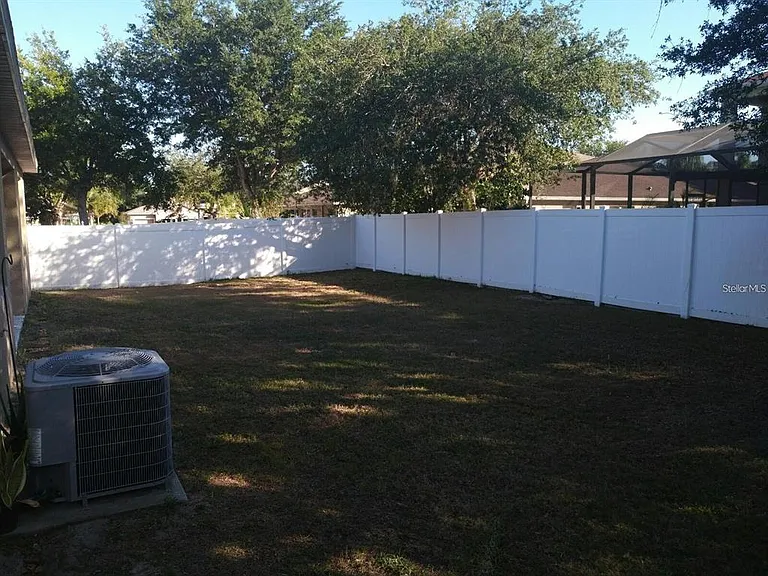5804 Justicia Loop — Photo 20