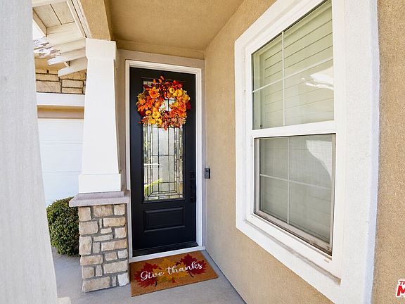 3rd image of 28611 Placerview Trl
