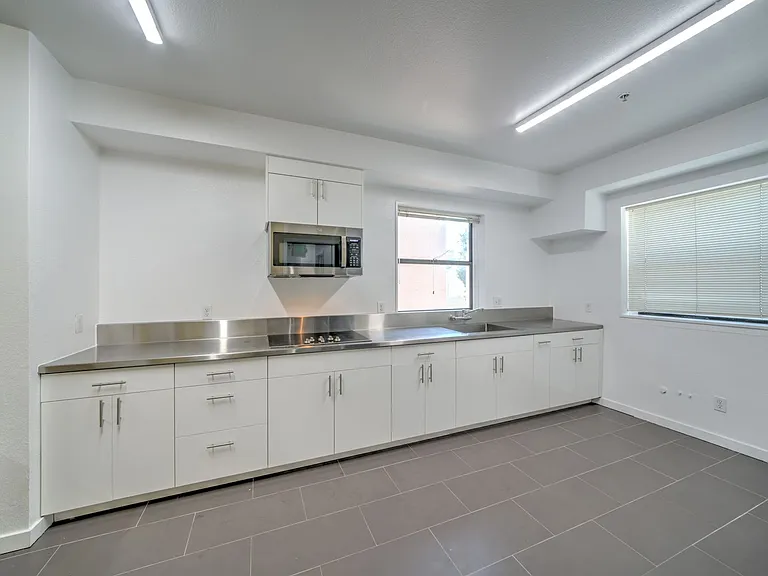 SHARED & PRIVATE Dorm Style Units Available at The Telegraph Commons! 2 blocks from UCB! — Photo 26