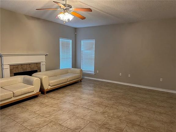 5th image of 7424 Silverado Dr