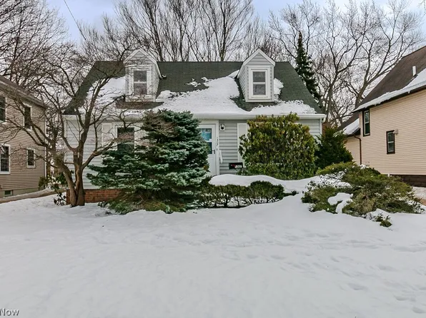 1307 Summit Dr, Mayfield Heights, OH 44124
