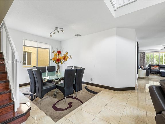 3rd image of 1199 Golden Cane Dr