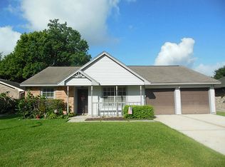 319 Knoll Forest Dr, League City, TX 77573