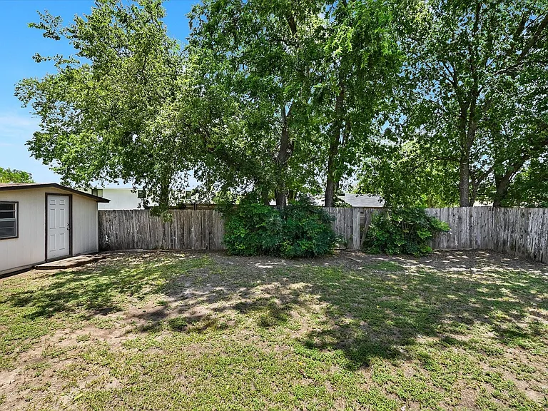 6509 Skycrest Dr — Photo 24