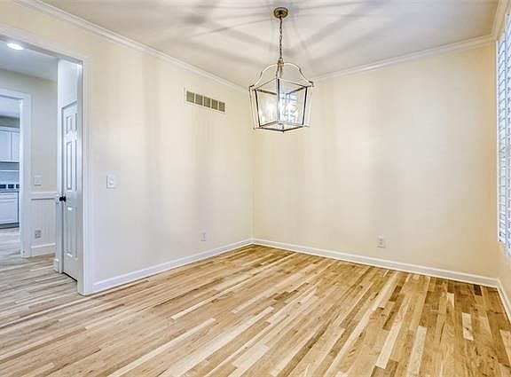 3rd image of 13704 Granada Dr