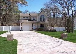 4 bed, 2.5 bath, 2500 sqft, $5,350 — Photo 1