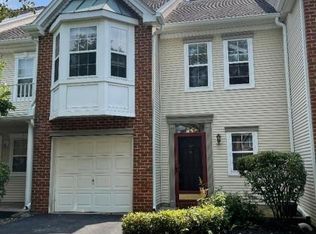 905 Stech Dr, Bridgewater, NJ 08807