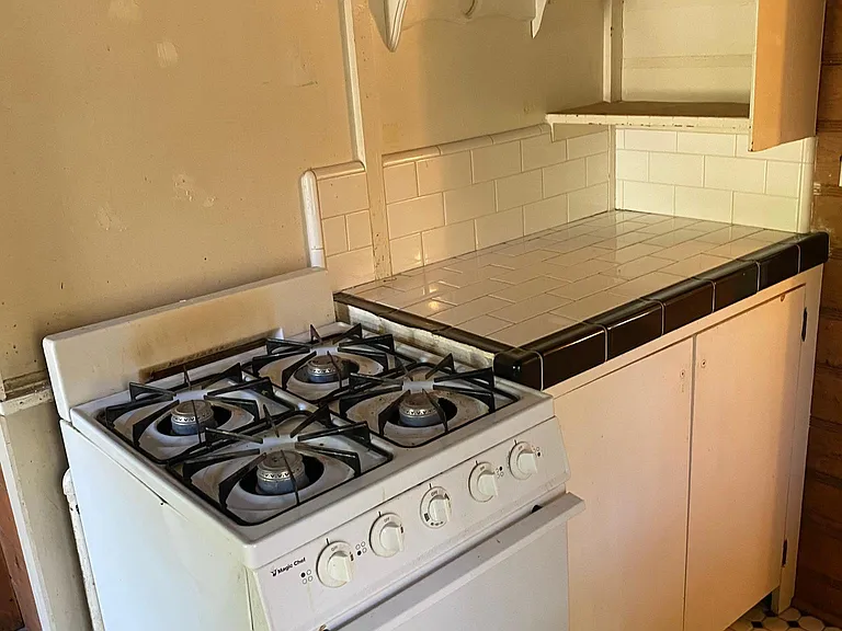 7219 Hampton Ave #20 — Photo 3
