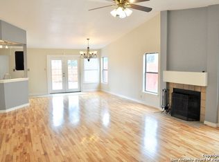 10451 Country Blf, San Antonio, TX 78240
