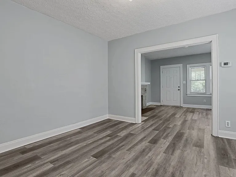 41-43 N Huron Ave — Photo 11
