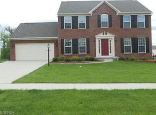 10327 Yorkshire Way, North Royalton, OH 44133