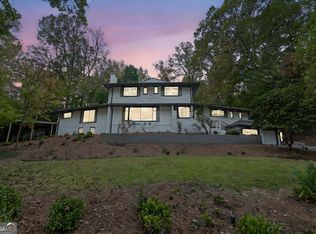 3018 W Pine Valley Rd NW, Atlanta, GA 30305