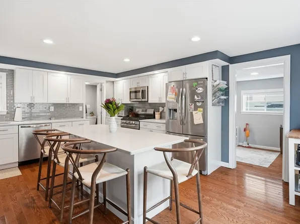 92 Undine Ave, Winthrop, MA 02152