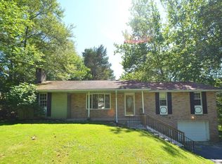 284 Farmer Bush Rd, East Stroudsburg, PA 18301