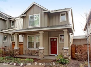 10540 NE Gateway St, Hillsboro, OR 97006