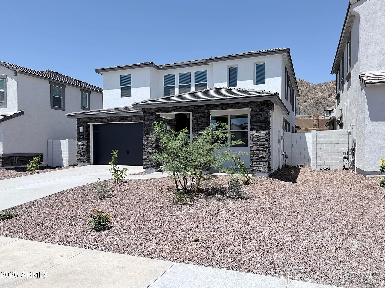5 bed, 4.0 bath, 3176 sqft, $3,888 — Photo 3