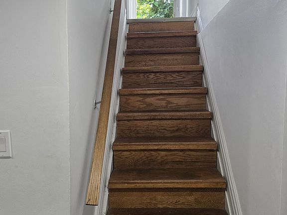 2nd image of 14 Furlong Ct #Basement