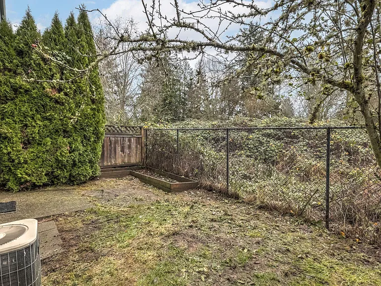 1274 NW 7th Ave — Photo 14
