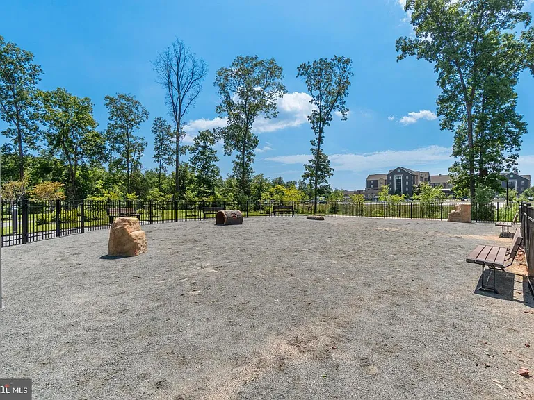 44514 Wolfhound Sq — Photo 27