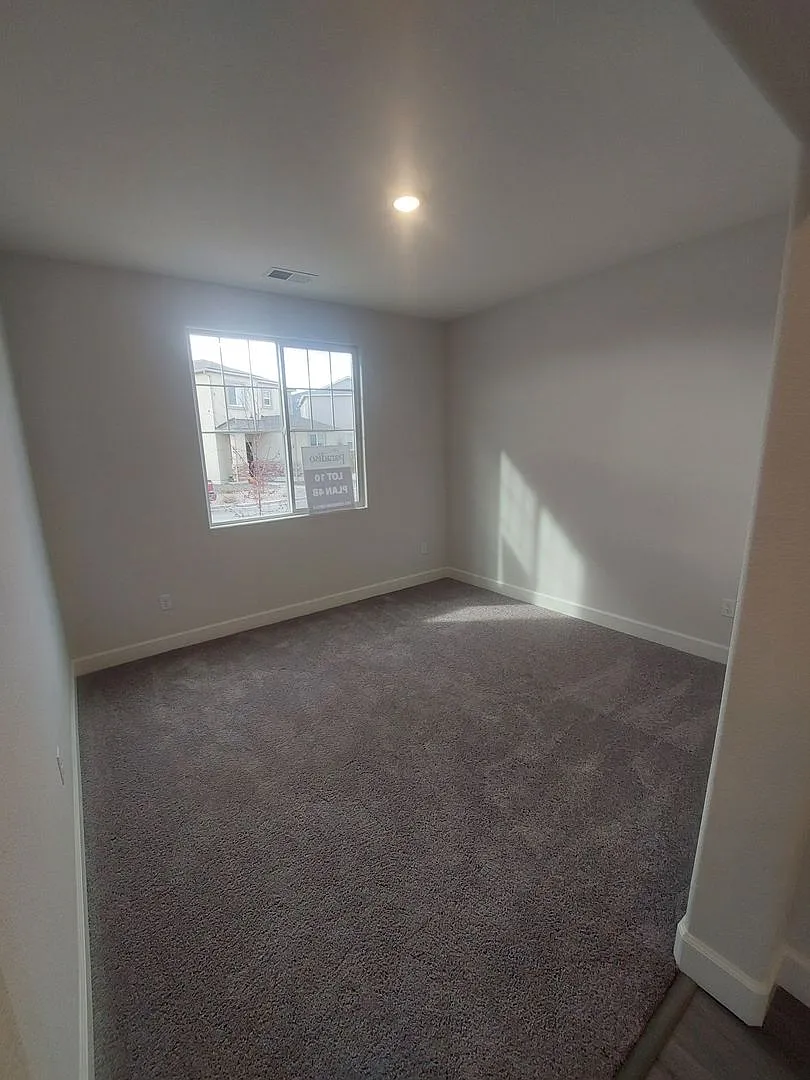 New Rental with chance to Own — Photo 4