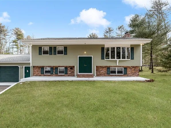 96 Brandy Brook Rd, Scituate, RI 02857