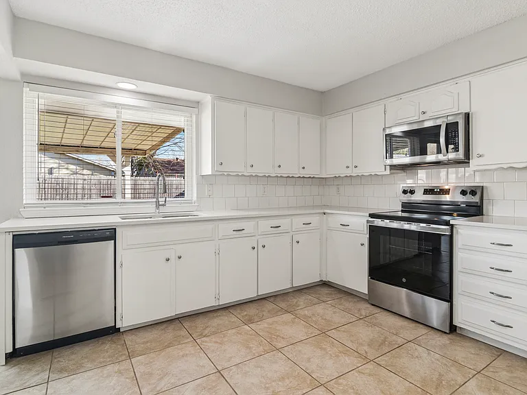 219 Running Brook Ln — Photo 16