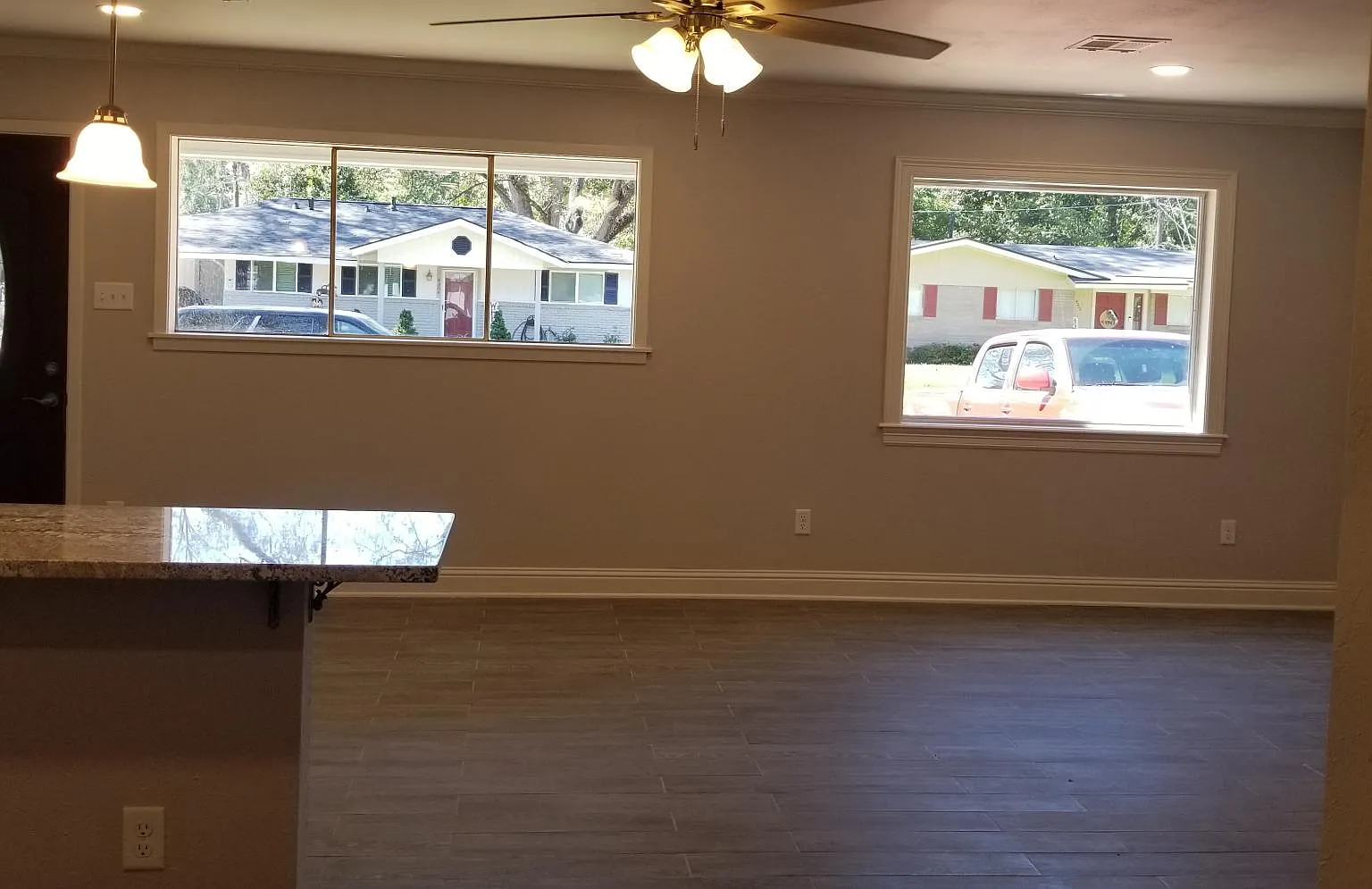 3 bed, 1200 sqft, $1,450 — Photo 4