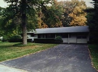 30 Stonecrop Rd N, Norwalk, CT 06851