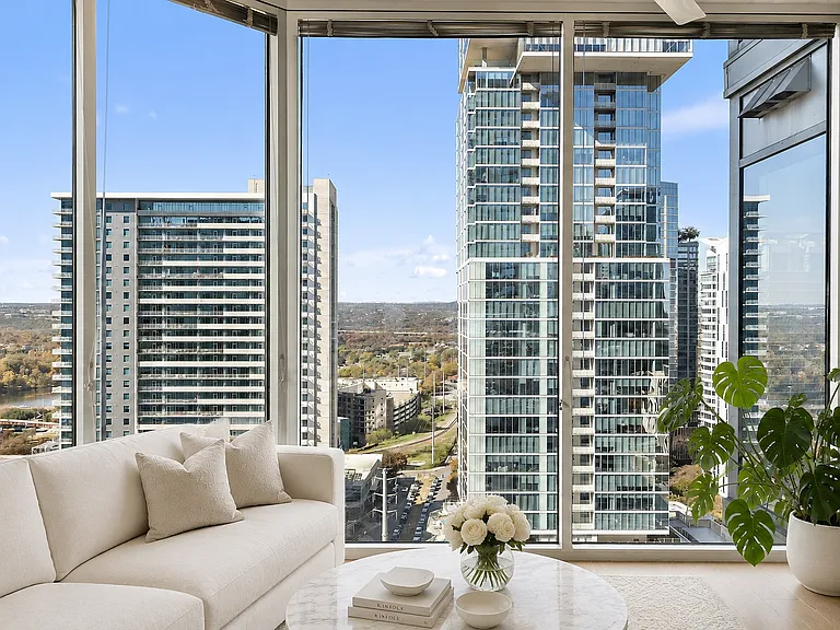 360 Nueces St #2102 — Photo 3