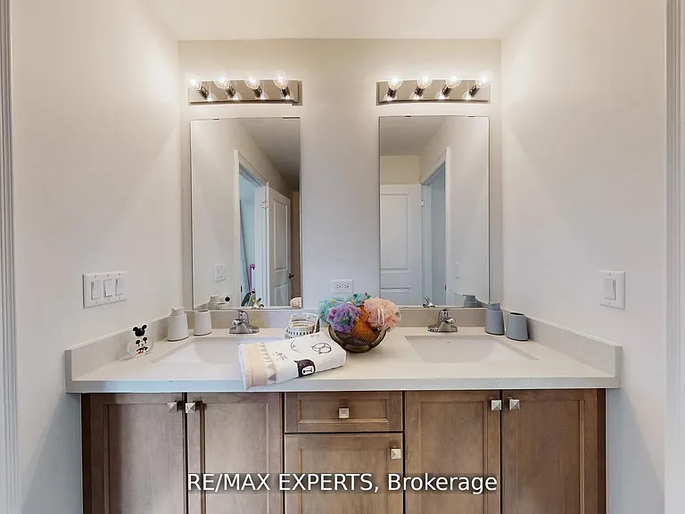 167 Frederick Pearson St — Photo 31