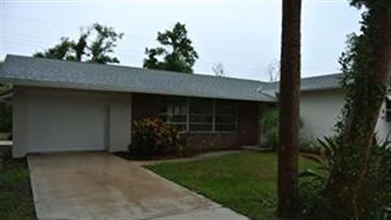 1st image of 1946 1st Pl SW