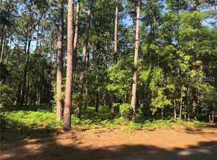 2 Maple Wood Ct, Hilton Head Island, SC 29926