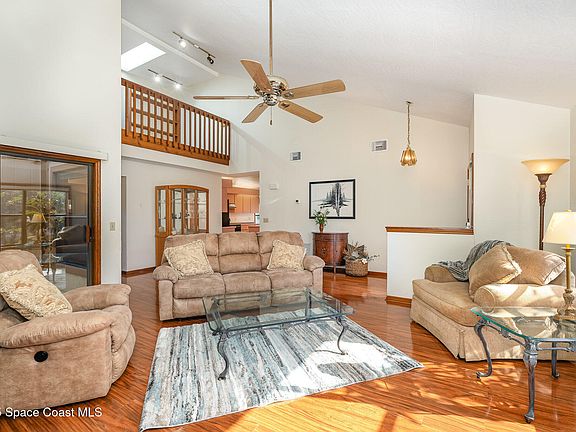 4th image of 4530 Deerwood Trl